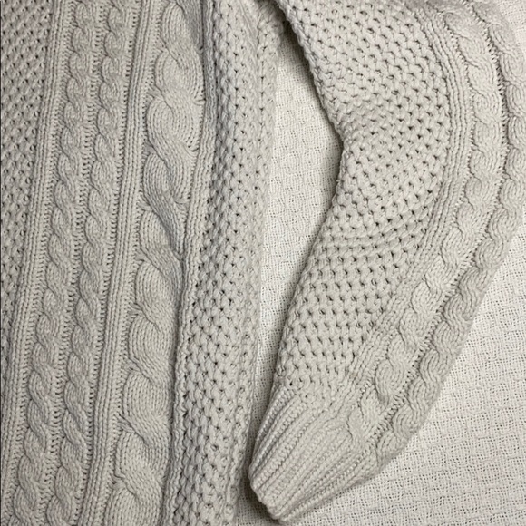 Forever21 Cable Knit Sweater - Picture 3 of 5
